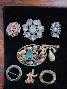 Vtg Job Lot 8 Brooch Pins Rhinestone Faux Pearl Wear Repair Craft Windmill Moves - Picture 1 of 20