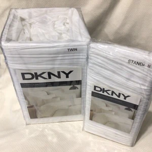 DKNY Donna Karan City Plissee ZWILLINGS-Bettdecke & EIN STANDARD Kissenbezug WEISS SET  - Bild 1 von 5