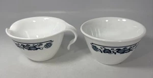 Vintage Corelle livingware "Old Town Blue Onion"  Cream And Sugar Set - Picture 1 of 7