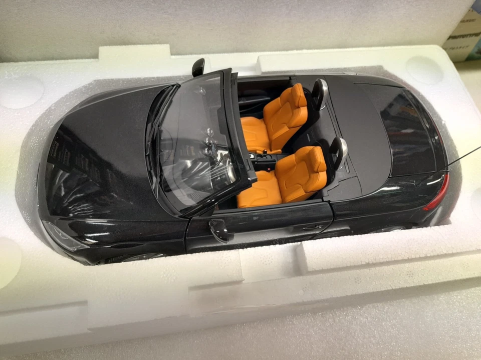 Minichamps 100 015030 Audi TT Roadster-2006 1/18 - Immagine 1 di 3