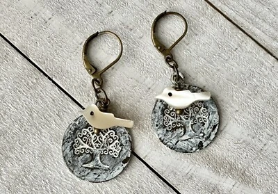 Бронзовые серьги-висячие серьги 1,5 дюйма с перламутром и птицами дерево жизни - Изображение 1 из 4