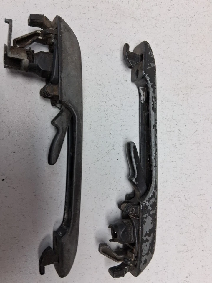 FACTORY ORIGINAL PORSCHE Early 944 924 924S Exterior Left Door Handle - Image 1 of 4