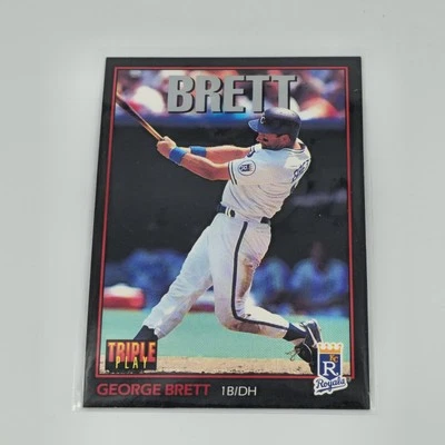 1993 Donruss Triple Play #214 George Brett Kansas City Royals  - Image 1 of 2