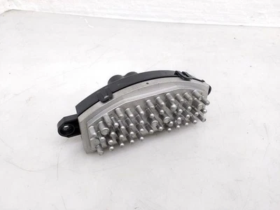 Relè ventola soffiatore VW PASSAT B8 3G2 5WA907521 1.97 Diesel 110kw 2016 31857730 - Immagine 1 di 4