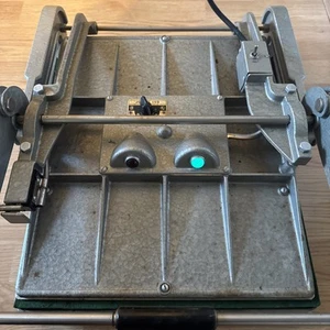 JUMBO 150 TROCKENMONTAGE- UND LAMINIERPRESSE Seal Inc. Getestet - Bild 1 von 11