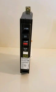 Interruttore Quadrato D #QOB120CAFI DP3640 120V 20A 1 polo - Foto 1 di 6