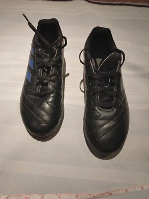 Adidas Soccer Cleats Youth size 3.5 Pre-owned excellent condition - Image 1 of 4