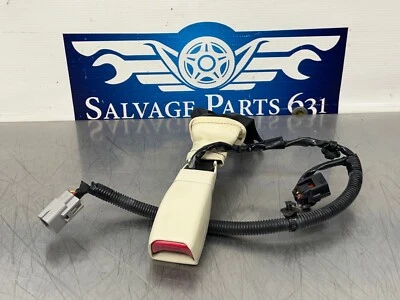 Lexus SC430 2003 hebilla de cinturón de seguridad delantero - pasajero derecho - ECRU - 92 k Foto 1 de 4