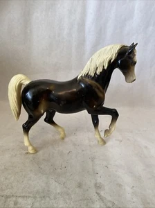 Breyer Horse #201 Glossy Charcoal Arabian Stallion Hickory USA Vintage Worn - Picture 1 of 22