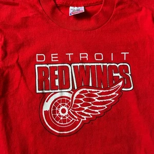 Vintage Detroit Red Wings NHL Hockey 80s Red Tee Single Stitch Youth Sz L 14-16 - Picture 1 of 8