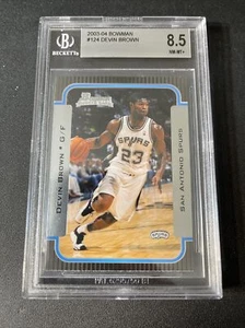 2003-04 Bowman Devin Brown Rookie #124 San Antonio Spurs BGS 8,5 - Foto 1 di 2