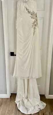 Maggie Sottero Wedding Gown Ivory with Corset Back Ties Never Worn  - Image 1 of 4