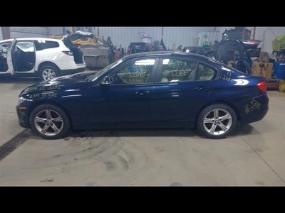 Depósito de lavado sin arandelas de faros para BMW 320i 2131787 12-18 Foto 1 de 4