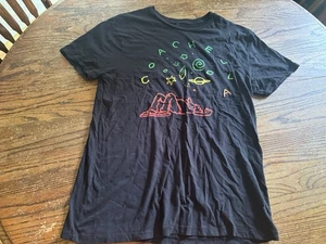 Camicia Coachella 2016 Adulto XL Concerto Festival Shirt Guns Roses LCD Soundsystem - Foto 1 di 8