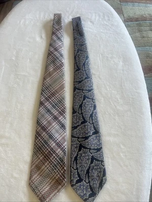 Lote de 2 gravatas masculinas por Wembley - Imagem 1 de 3