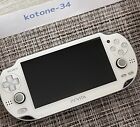 Sony Playstation Vita Pch-1000 (1100) Ps Vita Oled **console And Usb Cable Used