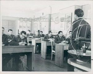 1968 Press Photo Russian Cosmonauts in Class 1960s - Picture 1 of 2