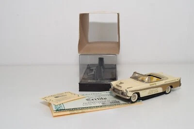 B7 1:43 BUBY COLLECTORS CLASSICS DESOTO FIREFLITE 1956 PACE CAR BUONE CONDIZI... - Immagine 1 di 4