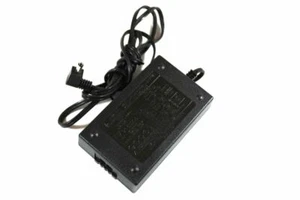 HP 0950-2435 AC Adapter 100-240V 0.35A 50-60-Hz 10.6V 1.32A 0950-2435 - Picture 1 of 3