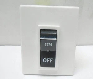 203-11-9244-1 AIRPAX CIRCUIT BREAKER 250 V/ 50-60 HZ/ 7.5 FL A/ 4-8 VDC NOS - Picture 1 of 6