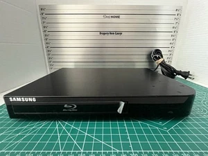 Samsung BD-H5100 Blu-Ray Disc Player With Remote - Picture 1 of 3