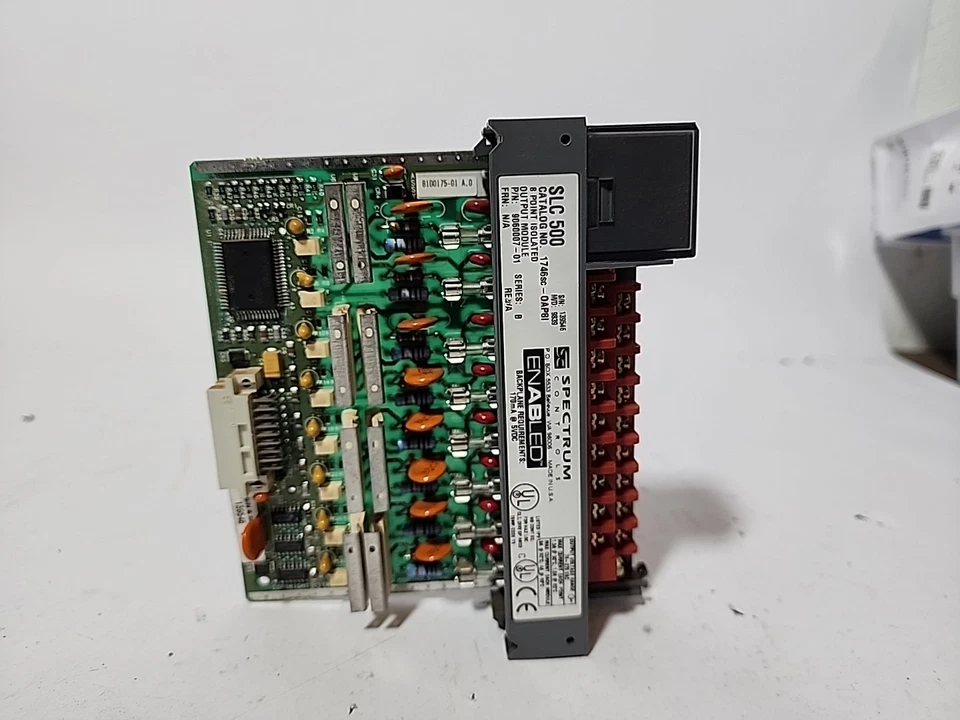 Spectrum Control 1746SC-OAP8I Ser B, SLC 500 Output Module 8 Point Isolated  - Image 1 of 4