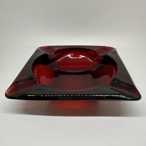 Vintage Anchor Hocking Ashtray Deep Ruby Red Glass 6” Sq. 4 Slot MCM Retro Chic - Picture 1 of 12