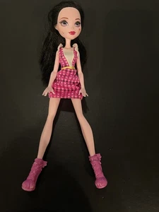 Monster High Drácula Draculaura Muñeca Mattel 2015 Pelo Negro Rosa Zapatos Colmillos Juguete - Imagen 1 de 5