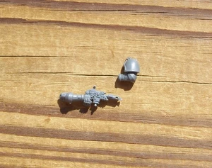 40K Space Marines Primaris Eliminators Bolt Pistol Arm Bits - Picture 1 of 1