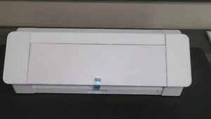 Silhouette Cameo 4 White (USED) - Picture 1 of 3