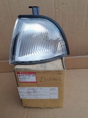 Luz de esquina delantera Daihatsu Charade Foto 1 de 3