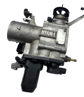 Lexus IS300 GS300 2000-2004 Fuel Injection Throttle Body Oem - Image 1 of 4