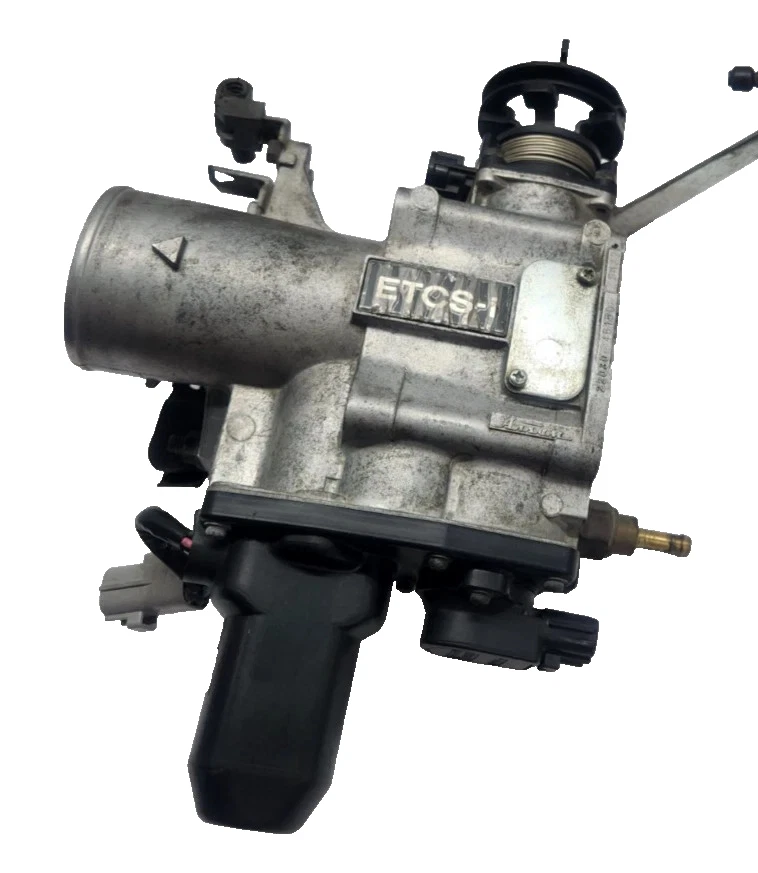 Lexus IS300 GS300 2000-2004 Fuel Injection Throttle Body Oem - Image 1 of 4