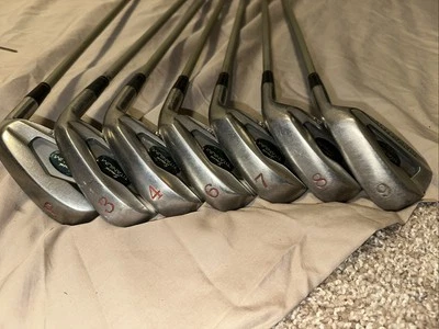 Hierro facial de titanio Stealth Golf P, 3,4,6,7,8,9 grafito regular 5i 38" buen agarre Foto 1 de 4