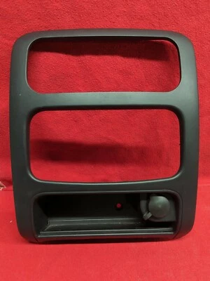 Jeep Liberty 2003 2004 2005 2006 2007 bisel de control de clima 12 V negro con Cubby Foto 1 de 4