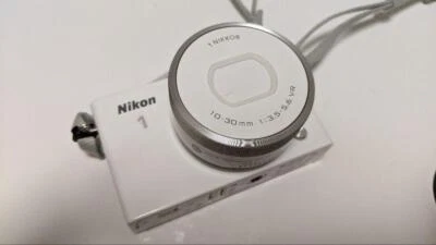 Nikon1 J4 Mirrorless Single Lens Double Zoom W Kit White 18.39 MP J4WZWH - Image 1 of 4