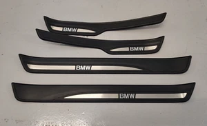 Original BMW E90 E91 Einstiegsleisten Abdeckungen Aluminium Einsatz x4 Set LCI sehr guter Zustand - Bild 1 von 12