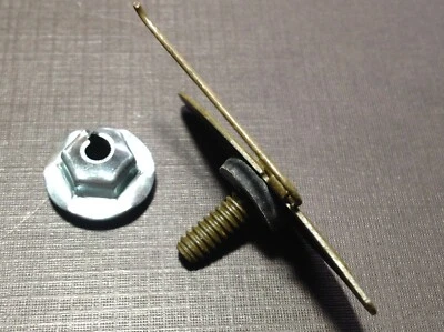 30 pcs NOS fender quarter door moulding clips sealer nuts 1-1/8" to 1-1/2" Ford - Image 1 of 4