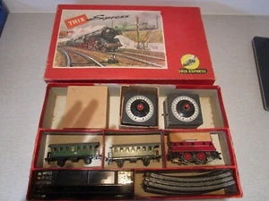 Trix Express AC 9/1001/220 Zugset E-Lok Elektrolokomotive Br 20 052 H0 defekte - Bild 1 von 23