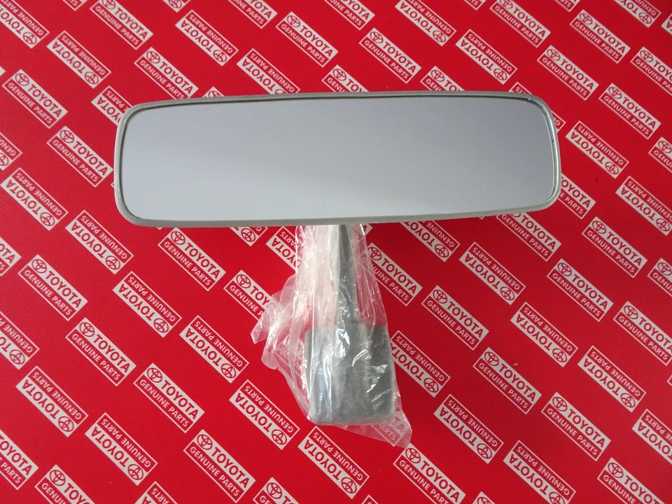 1970 1971 1972 1973 1974 1975 1976 1977 Toyota 1000 KP31 KP36 KP37 KP39 Mirror - Image 1 of 4