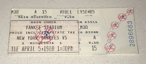 Twins Yankees Ticket Stub Henderson HR #121 Opening Day Kirby Puckett 4/5/1988 - Picture 1 of 2
