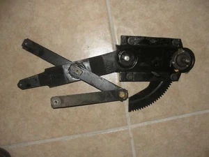 1968 1969 FORD TORINO COBRA FAIRLANE MERCURY CYCLONE QUARTER WINDOW REGULATOR PS - Picture 1 of 2