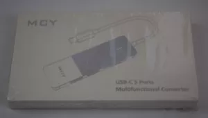 USB-C 3.1 Multiport Adapter - Out 4K HDMI, USB 3.0, USB 2.0, SD, Micro SD Reader - Picture 1 of 3