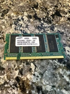 Samsung 256MB RAM M470L3224FT0-CB3 PC2700S-25331-A0 200-PIN DDR 333MHz CL2.5 NUEVO - Imagen 1 de 1