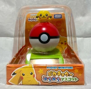 Pokemon : Pikachu with Monster Ball Solar Moving Action Figure  Takara - Picture 1 of 4