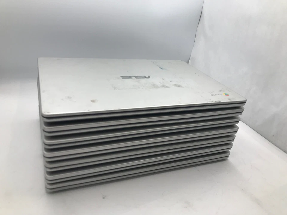 LOT OF 11 ASUS Chromebook C423N/C424M Celeron 14" -Various Issues/Parts -MZ - Image 1 of 4