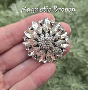 40mm Clear crystal MAGNETIC brooch, pin free scarf brooch, horse show brooch - Picture 1 of 7