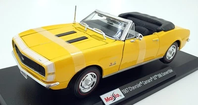 Maisto 1/18 Scale Diecast 31684 - 1967 Chevrolet Camaro SS 396 - Yellow - Image 1 of 4