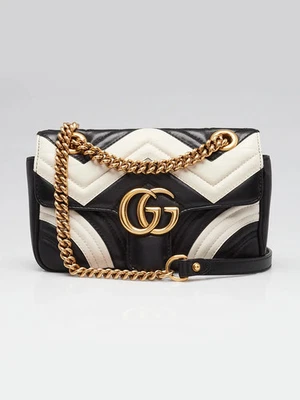 Bolsa de ombro Gucci preta/branca acolchoada couro Marmont mini matelasse - Imagem 1 de 4