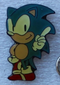 1990s SONIC THE HEDGEHOG Lapel Pin 3 x 2 cm (1.2" x 0.8") Sega Video Games VHTF - Picture 1 of 3